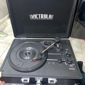 Victrola record player